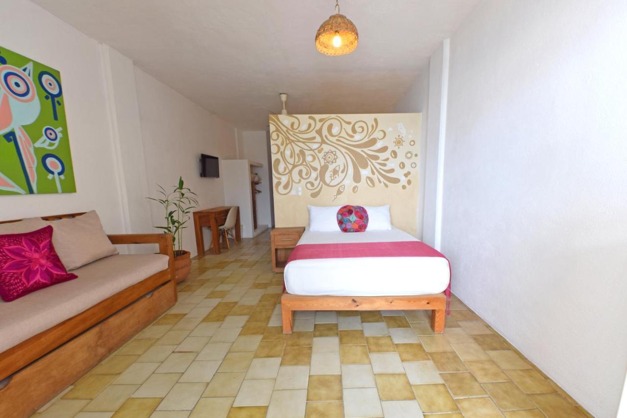 Emperador Vallarta Beachfront Hotel And Suites Puerto Vallarta Exterior photo