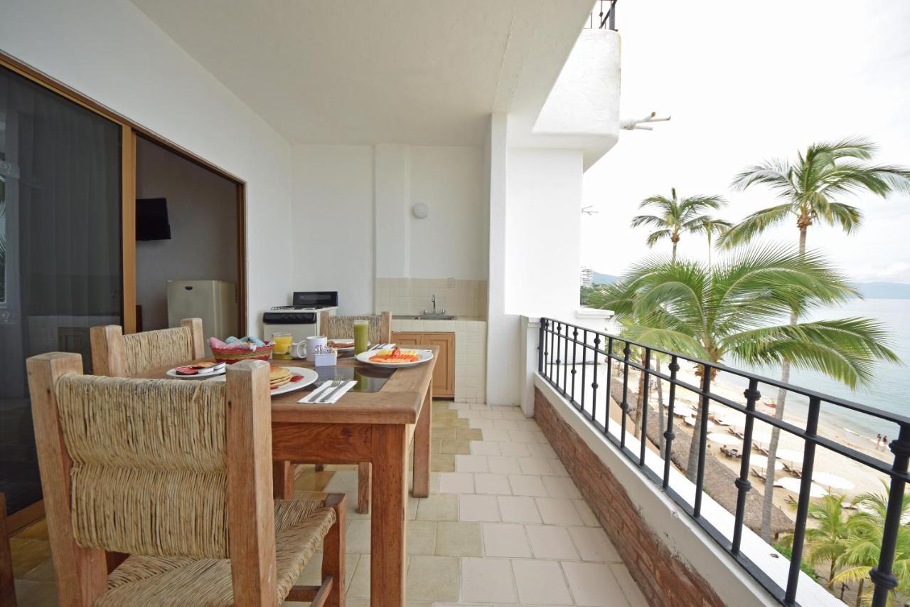 Emperador Vallarta Beachfront Hotel And Suites Puerto Vallarta Exterior photo