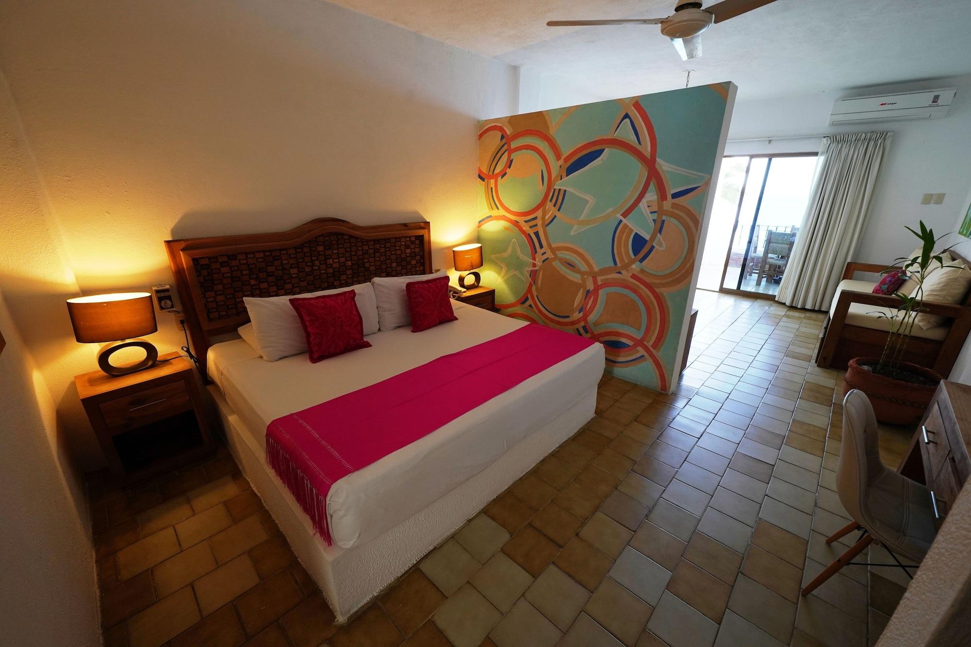 Emperador Vallarta Beachfront Hotel And Suites Puerto Vallarta Exterior photo