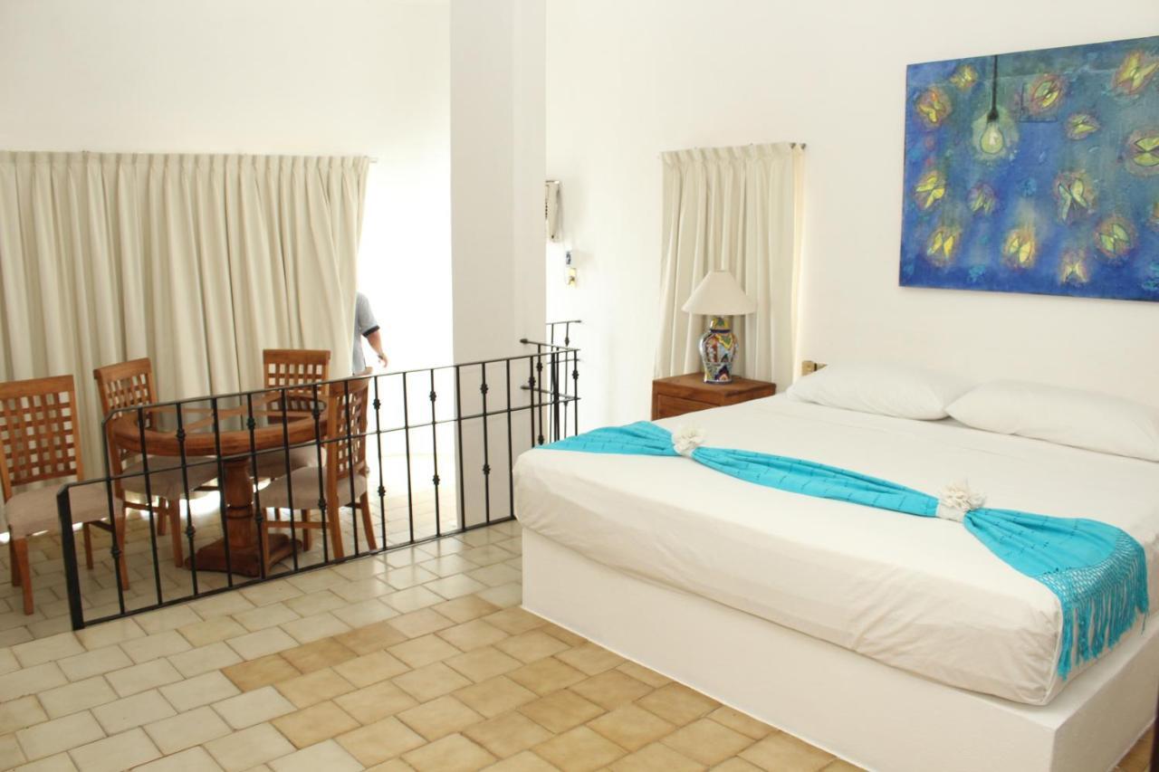 Emperador Vallarta Beachfront Hotel And Suites Puerto Vallarta Exterior photo